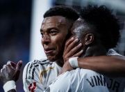 9体育-包含转会期欧冠焦点战，北京国安单刀错失，悬念犹存，数据趋势出现新变化的词条