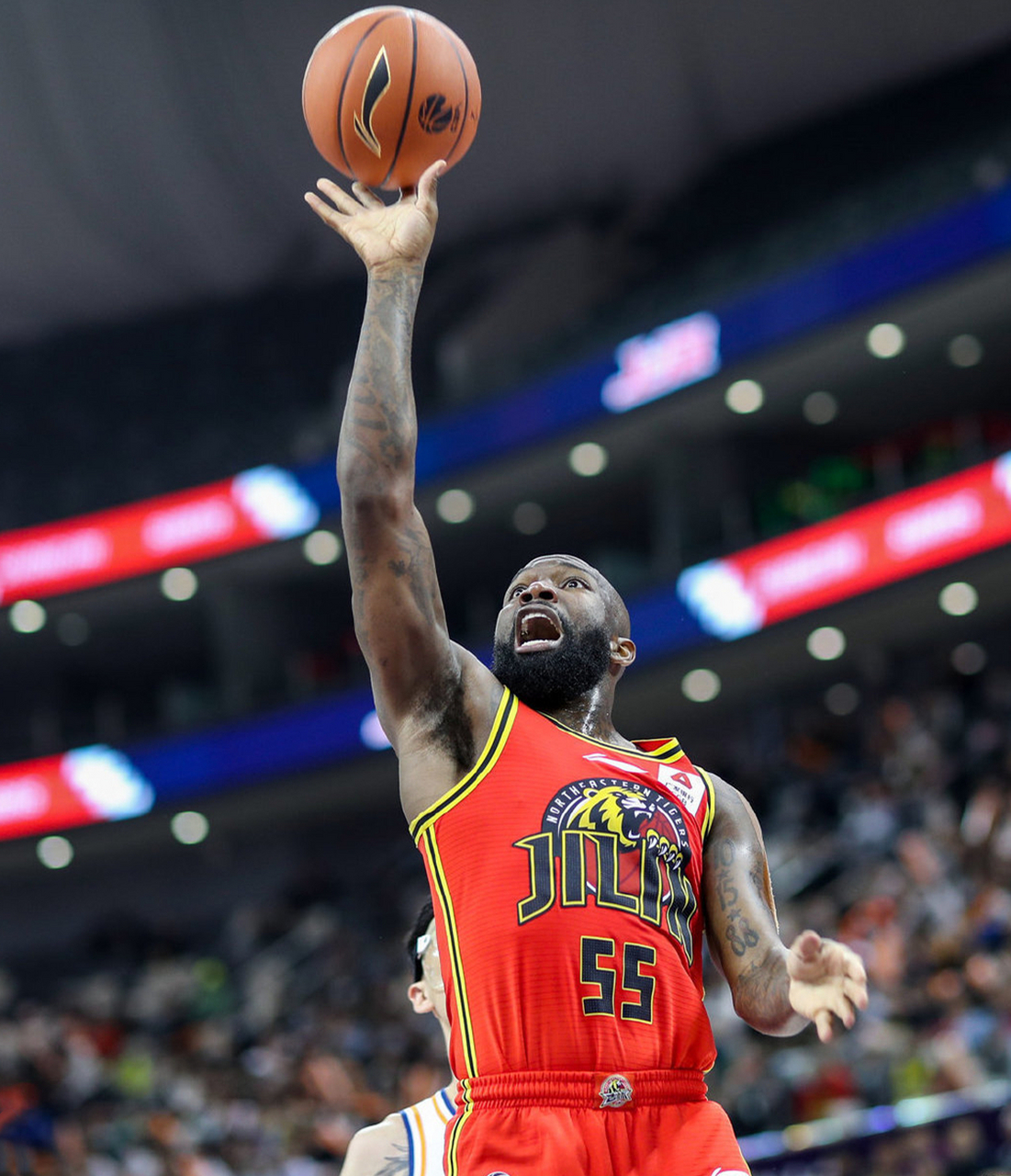 窗口期新疆广汇调整名单以备NBA总决赛；刷新队史纪录环节打磨；管理层满意；心理建设被强调的简单介绍